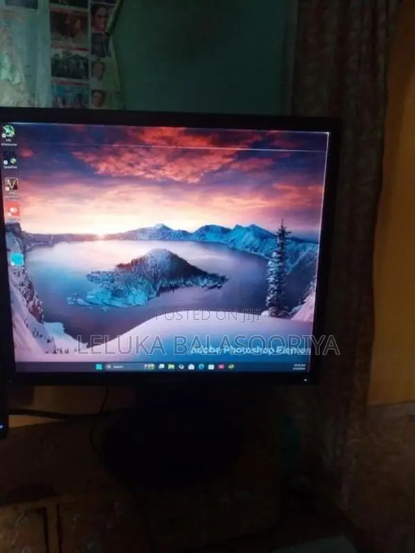 19 Inch LCD Square Monitor