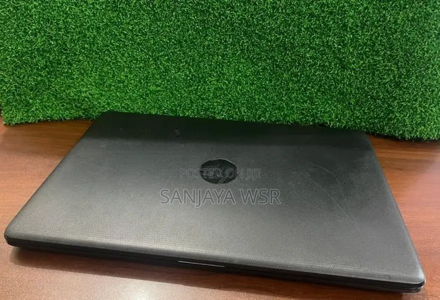 HP AMD Ryzen 3 Laptop