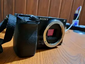 Sony A6300 Mirrorless Camera Body