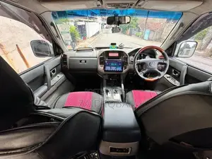 Mitsubishi Montero V73 2004