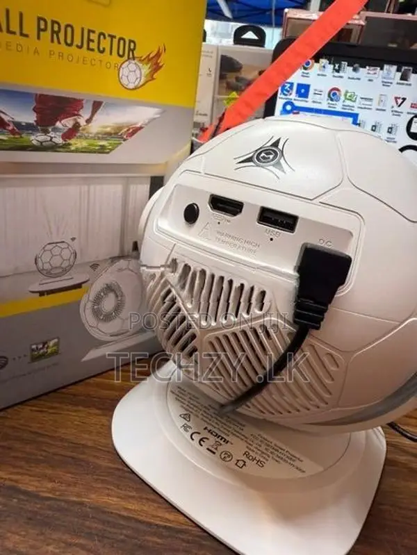 Magcubic HY300F projector