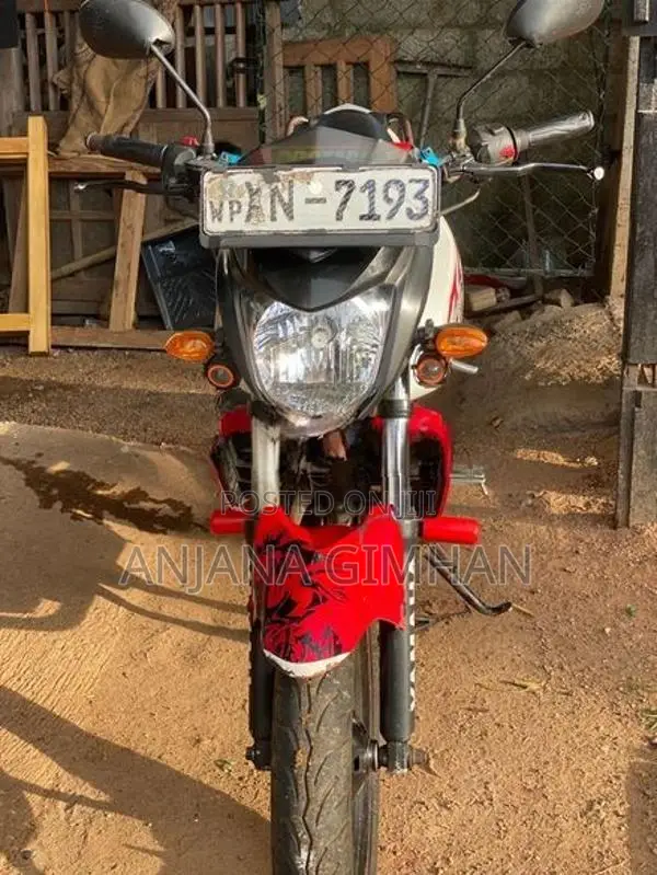 Yamaha FZS V1 2012