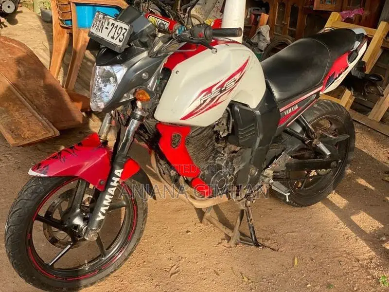 Yamaha FZS V1 2012