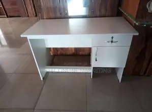 White Office Table (Q-2)