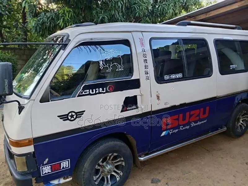 Isuzu Fargo 1982
