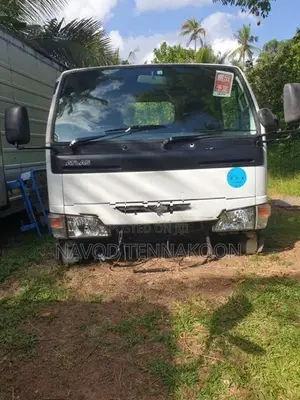 Nissan Atlas Lorry Cabin 12v