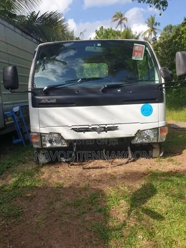 Nissan Atlas Lorry Cabin 12v