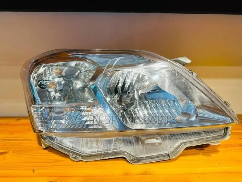 Toyota Premio 260 Xenon Head Light