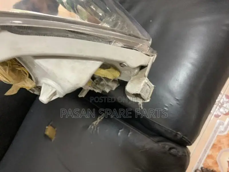 Toyota Premio 260 Xenon Head Light