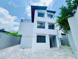 Brand New 3-Unit Apartment Building for Sale – Thalangama