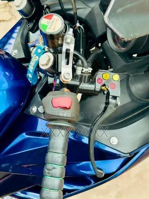 Yamaha R15 V2 2017