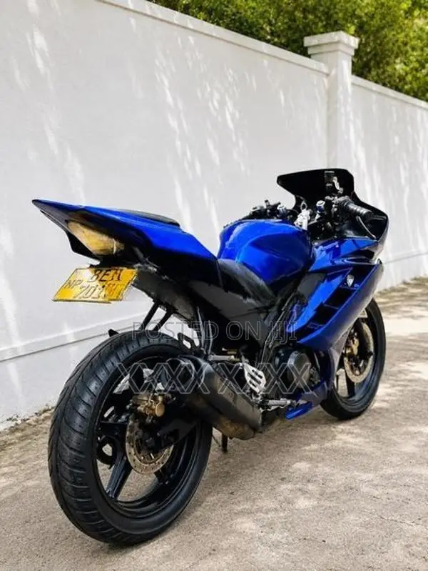 Yamaha R15 V2 2017