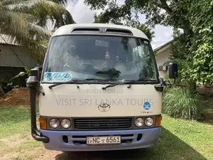 Toyota Coaster 2017