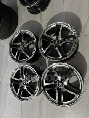 15” Alloy Wheels