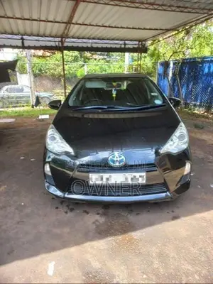 Toyota Aqua 2012