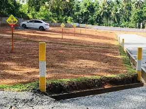 දෙල්ගහකන්ද හංදිය බිම් කොටස