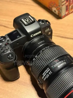 Canon Eos R Camera + Metabone 24-105mm f4 USM ii