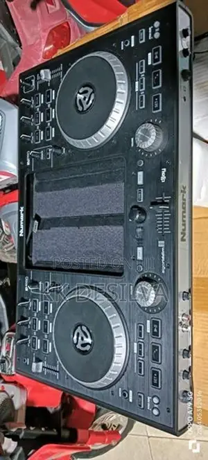 iDj Pro Controller