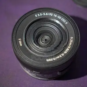 Sony E 16-50mm f/3.5-5.6 OSS
