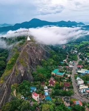 පොතුහැර දුම්රියපොළ සමීපයෙන් බිම් කොටස් විකිණිමට