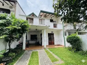 Two Storey House for Sale Piliyandala