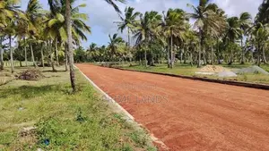 අනුරාධපුර නාච්චාදූවෙන් සින්නක්කර බිම්කොටස් විකිණීමට