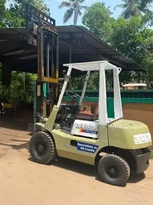 Toyota FD25 Forklift