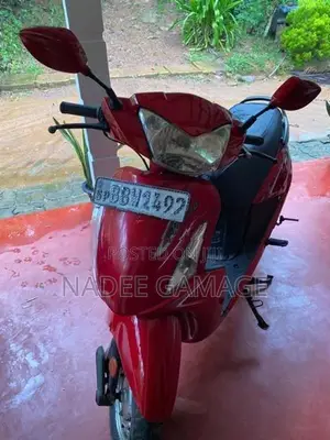 Hero Pleasure Used 2014