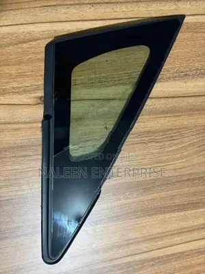 Toyota Prius 30 Front Right Side Body Glass