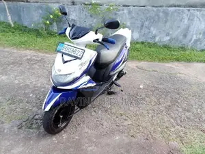 Yamaha Ray 2016