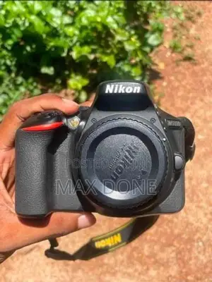 Nikon D5600 18-55mm