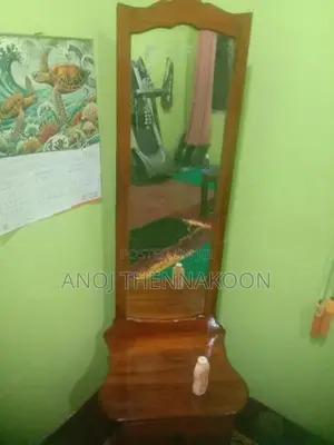 Dressing Mirror Tables