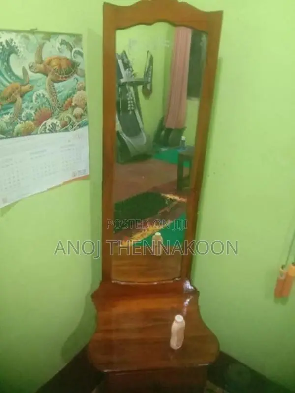 Dressing Mirror Tables
