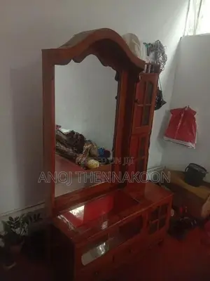 Dressing Mirror Tables