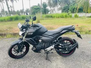 Yamaha Fzs V4 2025