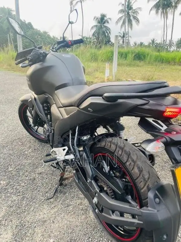 Yamaha Fzs V4 2025