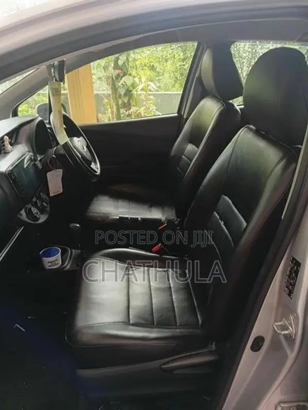 Toyota Vitz Seat Set