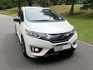 Honda Fit Gp5 L Package 2015