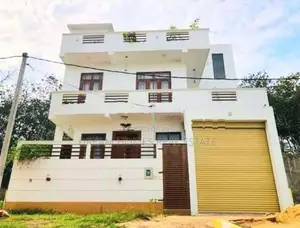 Piliyandala Elegant 2 Storey House with Rooftop and Paddy Field View