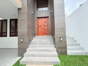 Luxury Brand New House For Sale in Battaramulla