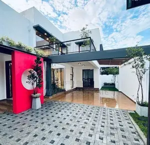 Beautiful Architecturally Designed Luxury Living In Kaduwela
