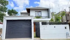 Beautiful Luxury House For Sale In Athurugiriya