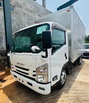 Isuzu Elf 2018
