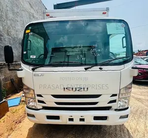 Isuzu Elf 2018