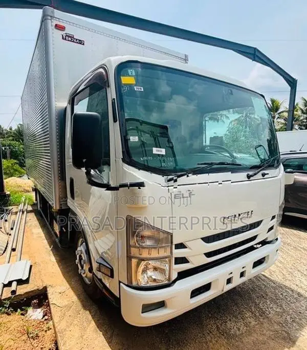 Isuzu Elf 2018