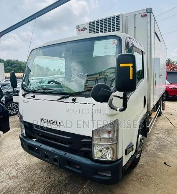 Isuzu Elf Automatic 2018