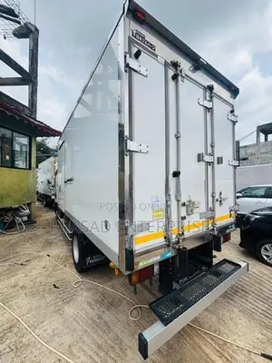Isuzu Elf Automatic 2018
