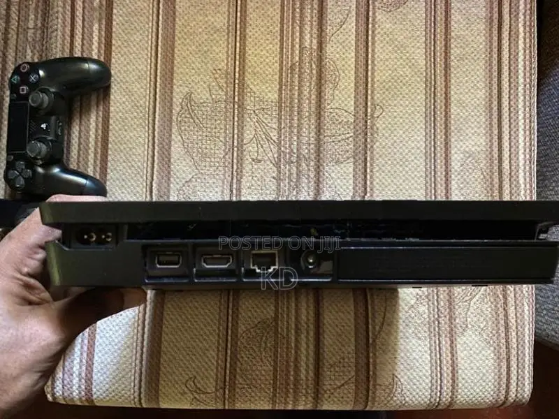 Ps4 Slim 320GB HDD Consoles