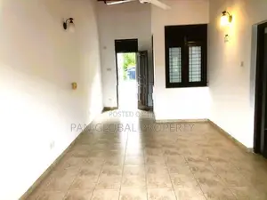 Spacious House for Sale in Rathmalana