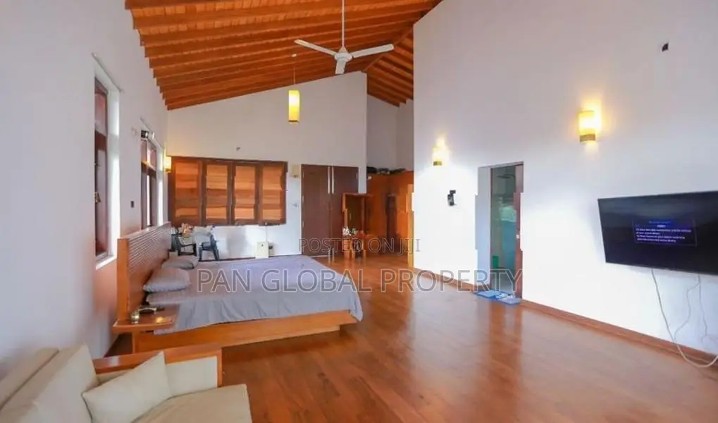 Spacious House for Sale in Nugegoda